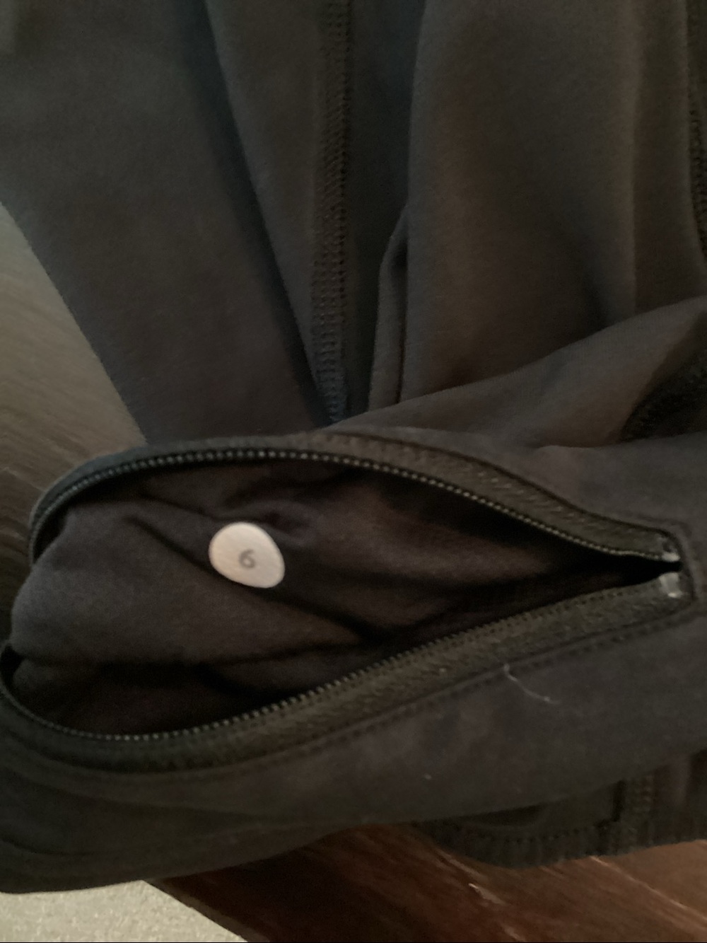 Lululemon Black Cropped Leggings - Picture 6 of 6
